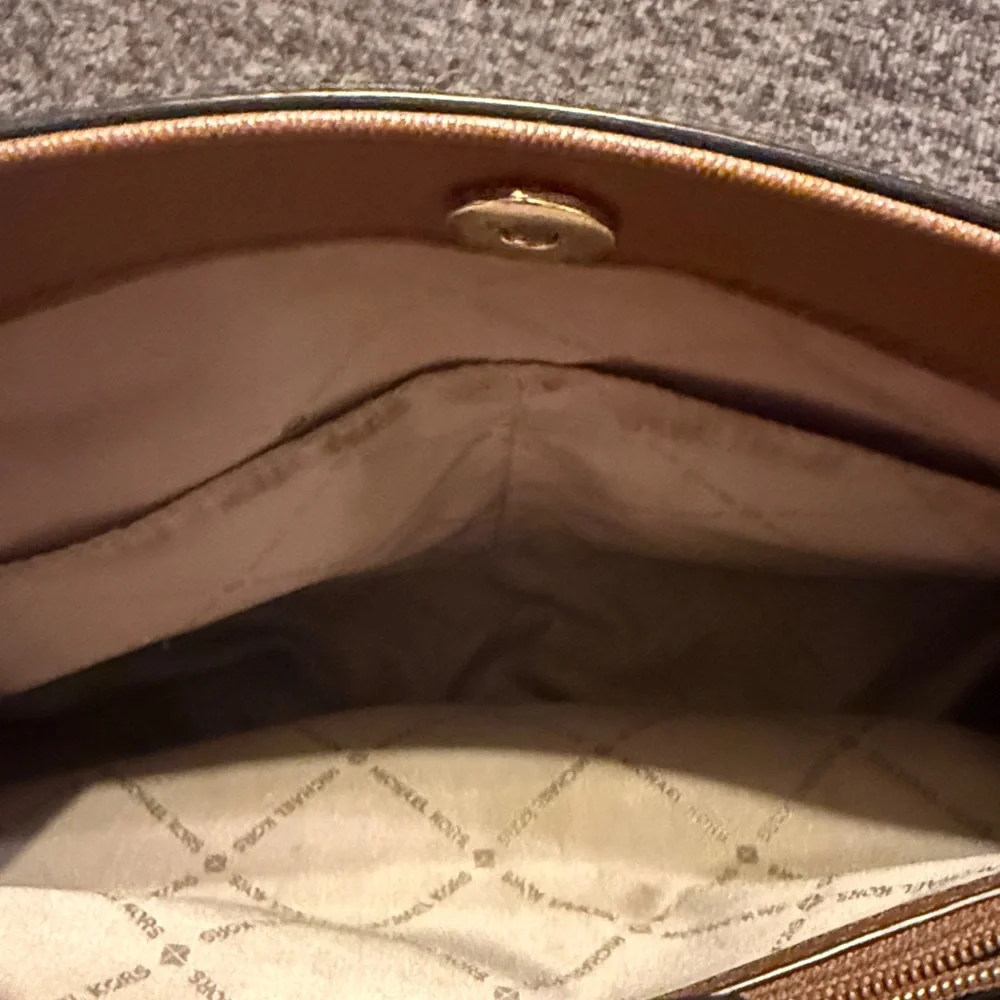 Michael Kors Tan Shoulder Bag with Gold Accents